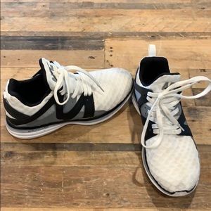 APL Ascend Sneaker GUC